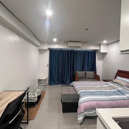 Sapphire Seaview Park Aparthotel Manila Bagian luar foto